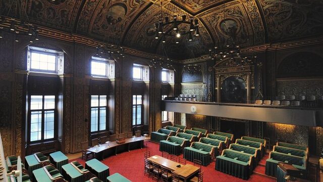 Podcast De Dag: hoe politiek is de Eerste Kamer eigenlijk?