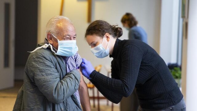 Griepprik halen of niet? 'Het scheelt druk op ziekenhuizen'