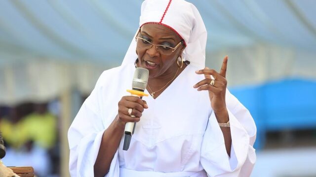 Arrestatiebevel voor Grace Mugabe, maar Zimbabwe werkt niet mee