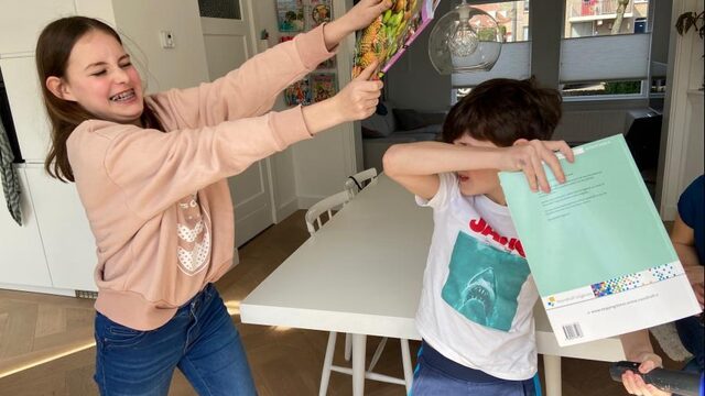 De thuisblijvers: 'Je weet het niet zeker, zoals je niets zeker weet'