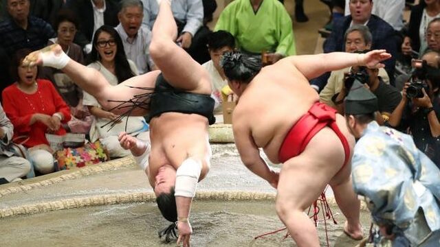 De 'nette' sumo-wereld in shock door geweldincident van legende