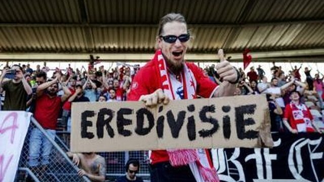 Euforie bij Emmense fans: 'Dit alles is in één woord: Fantastisch'