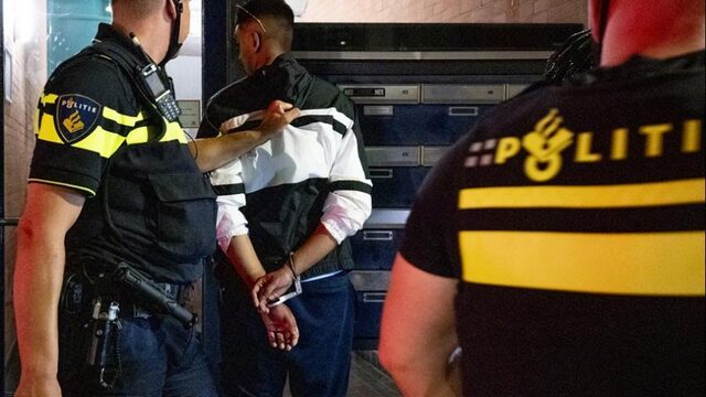 Podcast De Dag: Waarom grijpen ouders van rellende jongeren niet in?