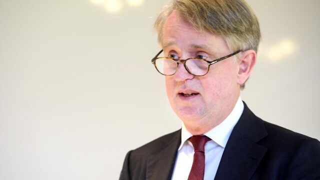 Lobbyhoogleraar: het contact tussen Schiphol en minister is 'te close'