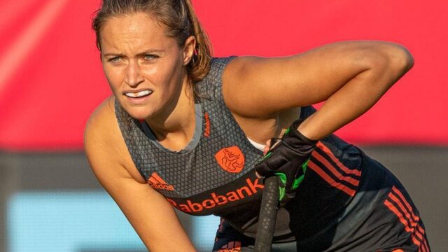 Oud-international Kelly Jonker keert terug op het veld: 'Ik was nog niet klaar met hockey'