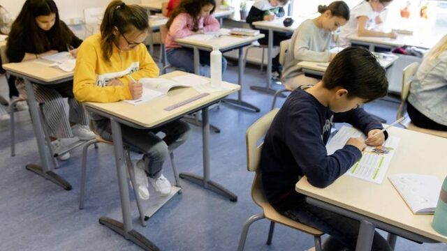 Verkeerd schooladvies duizenden achtstegroepers door fout in eindtoetsen