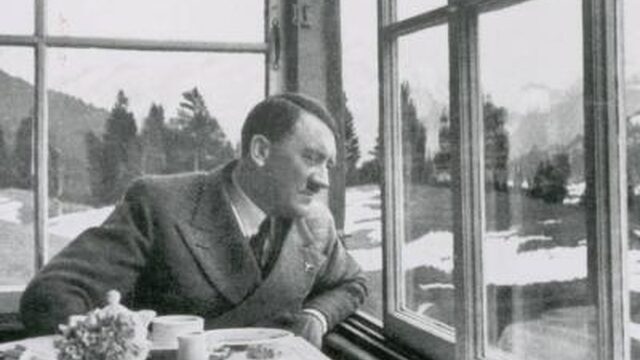 Franse onderzoekers bevestigen: Adolf Hitler stierf in 1945