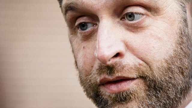Minister Hugo de Jonge: 'Loket voor dementie geen oplossing'