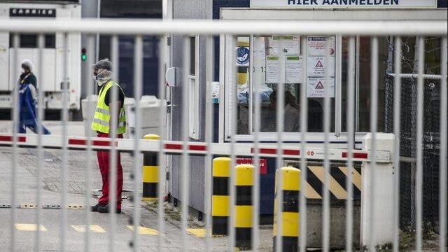 Vleesindustrie blijkt coronahaard: 'strenger toezicht nodig'