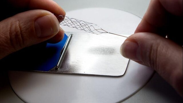 Artsen verplicht om incidenten met implantaten te melden bij de IGJ