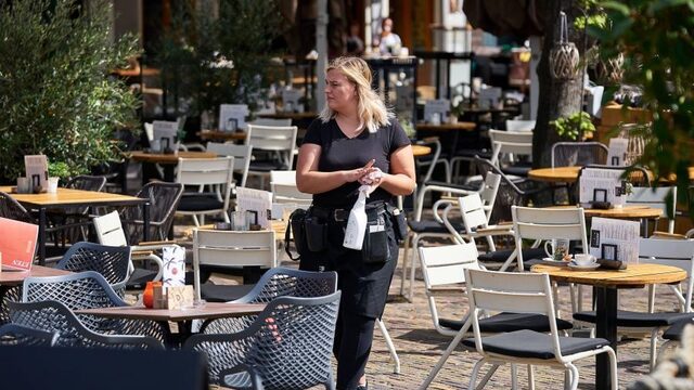 'De eerste stap naar vrijheid bestaat niet uit bibliotheken openen, maar terrassen, omdat vrijheid voor ons bestaat uit iets consumeren'