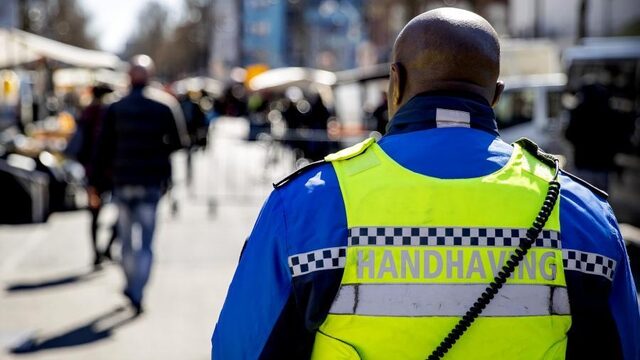 Maatregelen versoepelen? '17 miljoen mensen staan op punt te gaan puberen'