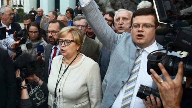 Polen draait omstreden pensionering rechters terug