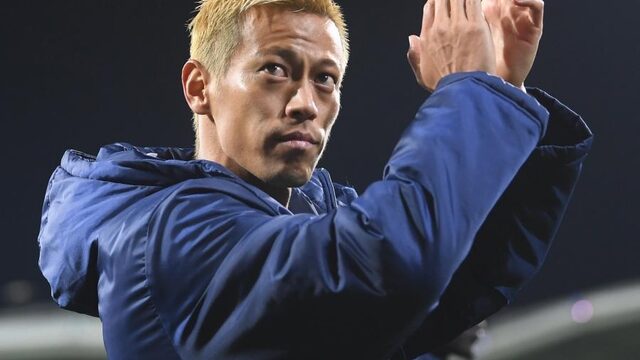 De Japanse sensatie van Venlo is terug: Keisuke Honda gepresenteerd bij Vitesse