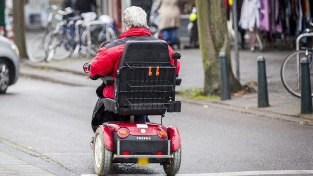 Geweigerd in de bus door je scootmobiel: 'Dit moet niet kunnen'