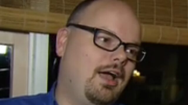 Heilige Johnny in het prikkeldraad, bid voor ons