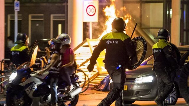 Rellende jongeren: volkomen normaal gedrag