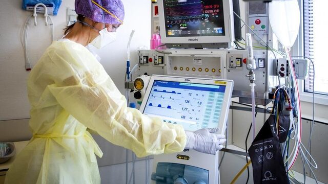 Ziekenhuizen zetten zich schrap: patiënten spreiden, afschalen reguliere zorg