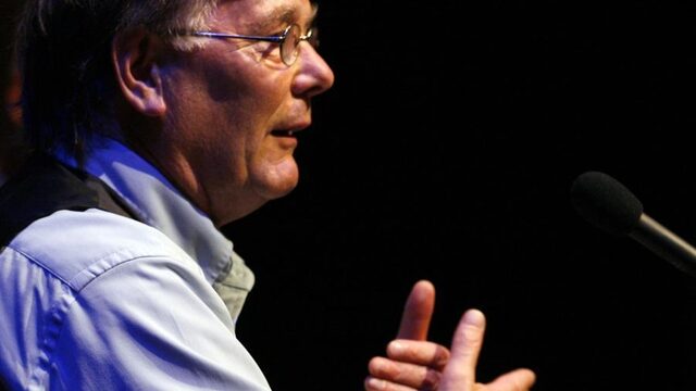 Ab Osterhaus: 'Als we niets doen stevenen we af op een nieuwe lockdown'