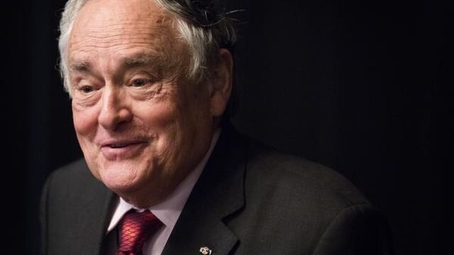 Van internist tot specialist: kankerdokter Bob Pinedo zit 50 jaar in het vak