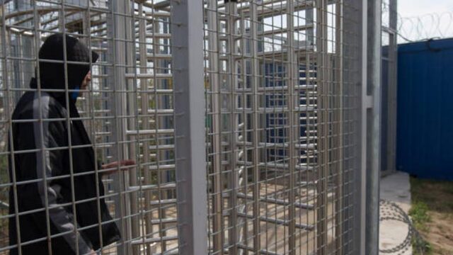 Afgewezen asielzoekers Hongarije worden 'uitgehongerd' zodat ze terugkeren