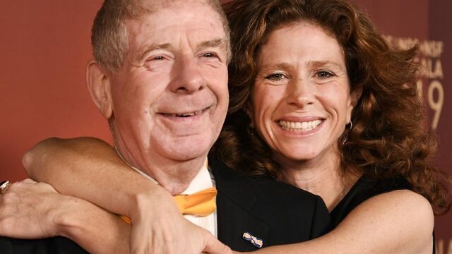 Frits Barend wil dat opa’s en oma’s gaan voorlezen