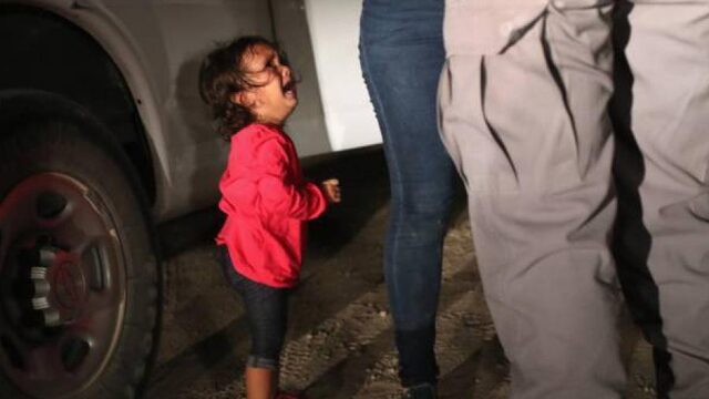 'Gezicht van Amerikaans grensbeleid' is samen met haar moeder