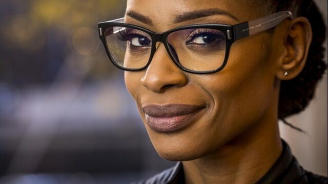 Docu Sylvana Simons: 'Je hoopt dat iemand een arm om haar heen slaat'