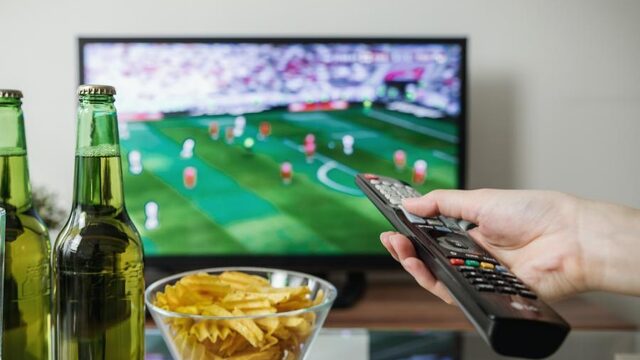 'Voetbalwedstrijd op zondagavond is wisselgeld voor Fox voor coronacrisis'