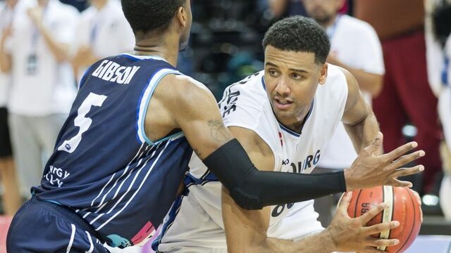 Donar basketbalt in bubbel op Cyprus