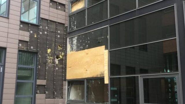 'Lid motorbende verdacht van beschieten Panorama-pand'