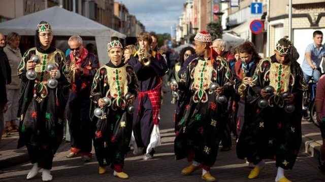 Muziek om minderheden met elkaar in contact te brengen