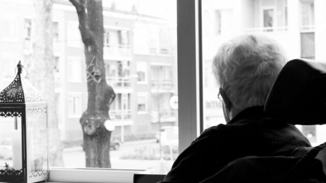 Eenzaamheid groot probleem onder oudere mannen