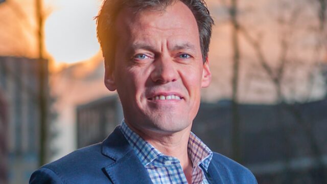 Leve 'die idiote verzuilde scholen'!