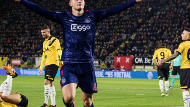 Ajax laat helemaal niets heel van NAC Breda