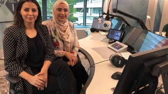 Bedekte mode slaat aan: Kleurrijke Kwesties over modest fashion