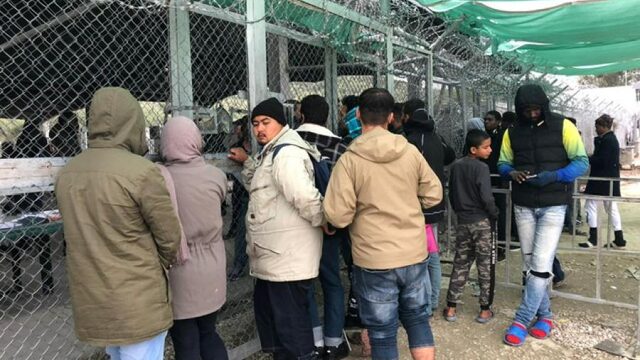 Vluchtelingenkamp op Lesbos is 'echt miserabel', zegt Amnesty