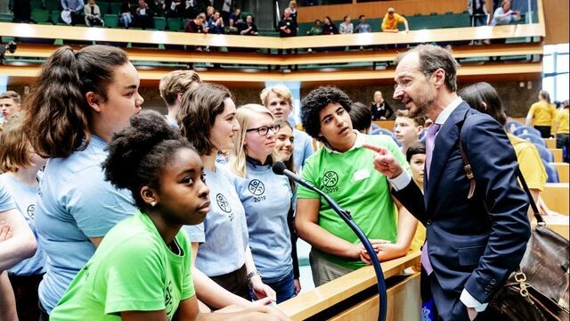 Dit is hoe jongeren meer inspraak in de politiek kunnen krijgen