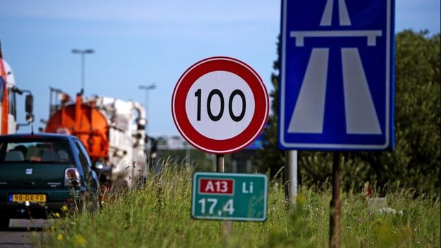 Stand.nl: De maximumsnelheid moet naar 100 kilometer per uur