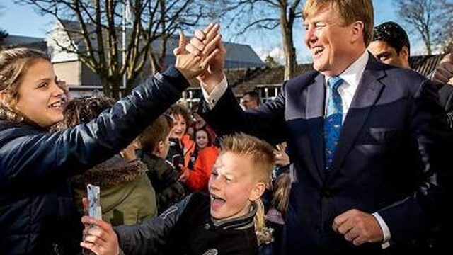 Tijd dat het Wilhelmus van de troon gestoten wordt