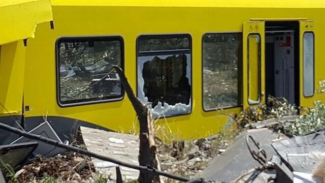 Doden en gewonden bij treinbotsing Italië