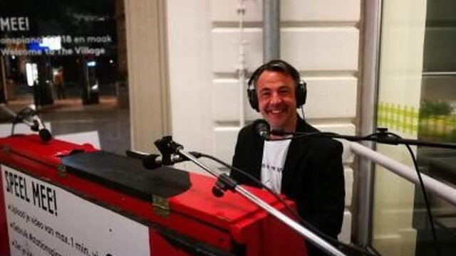 Recordpoging stationspianist mislukt, wel een geslaagd Gute Nacht Freunde
