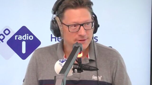 Taalteam: Iemand 'letterlijk' een oor aannaaien kan helemaal niet