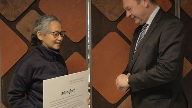 Hoe ga je om met dementie? 'Doe niet alsof we er niet zijn'