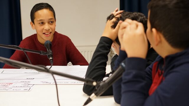 De Jongensclub #1: Categorie Kwetsbaar