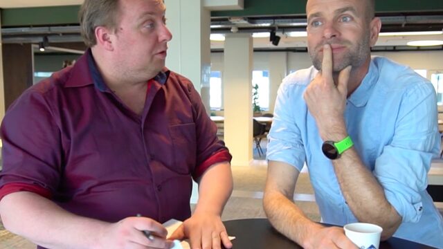 Erben Wennemars over Raymond van Barneveld: 'Ik vind het niet erg als je door gaat, maar het zijn de beweegredenen'