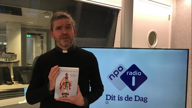 'Homoseksualiteit in de katholieke kerk is een enorme roze olifant'