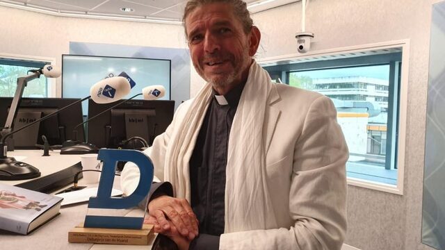 Pierre Valkering wint debatprijs van de maand april