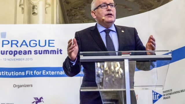 Politiek wordt een spel van bekende Nederlanders