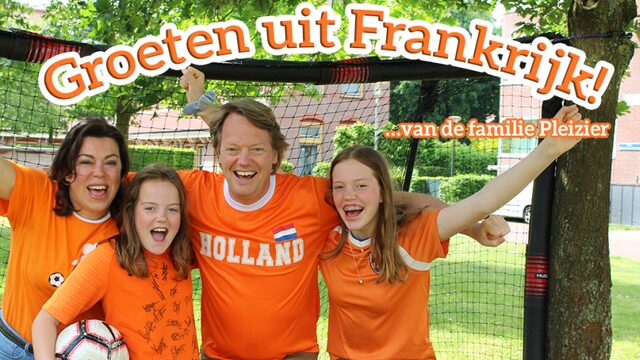 Voetbalgekke familie Pleizier reist Oranjeleeuwinnen achterna